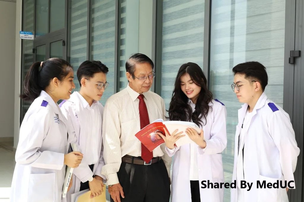 07-loi-khuyen-cho-sinh-vien-y-hoc-tap-hieu-qua