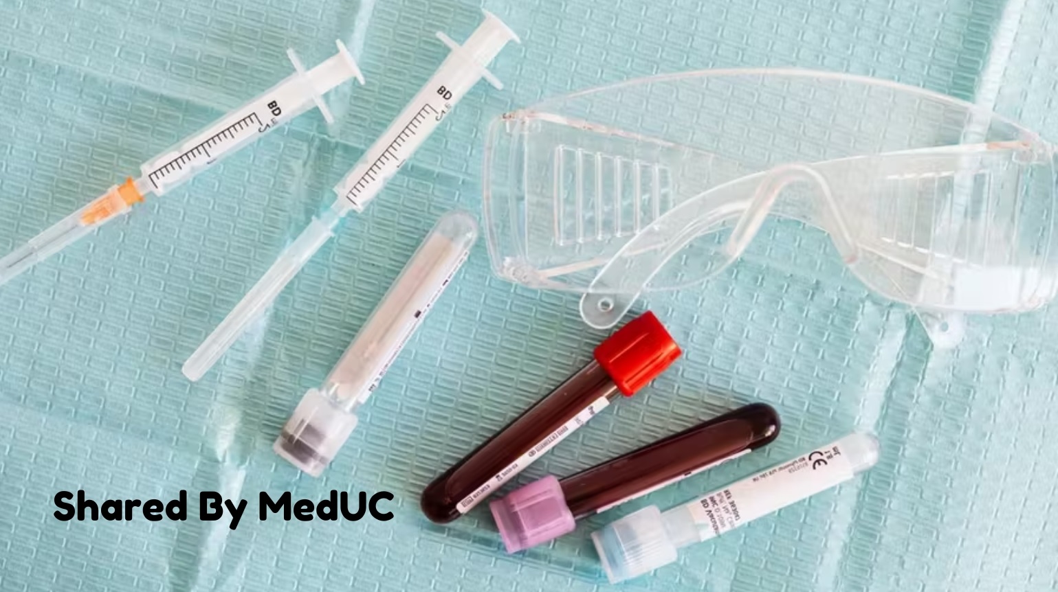 sinh-vien-y-khoa-xac-dinh-nhom-mau-bi-kip-di-lam-sang-hieu-qua