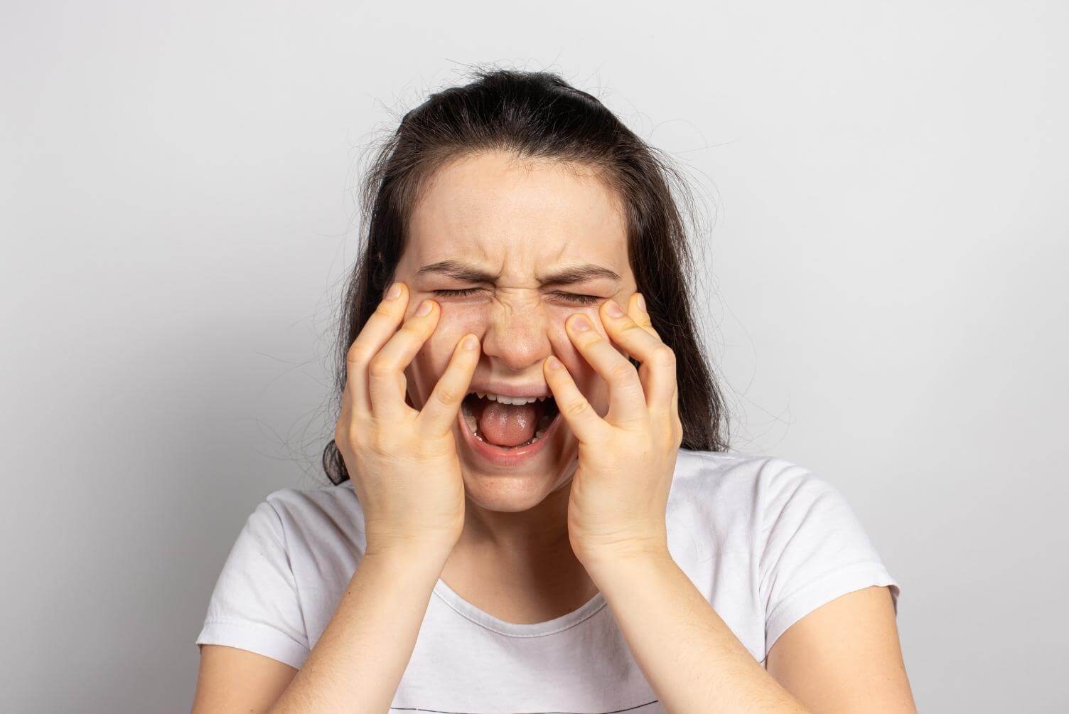 đặc điểm cơn đau thần kinh 5