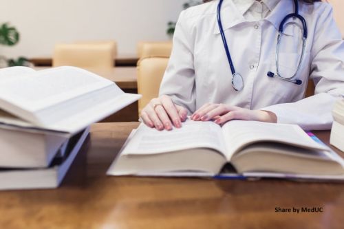 Top 5 Bí Kíp Sinh Viên Y Xuất Sắc Đọc Sách Hiệu Quả